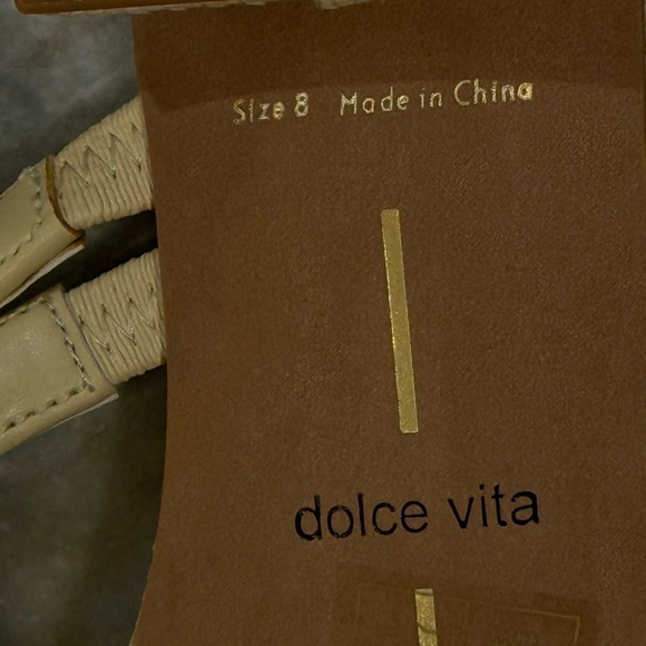 Women’s DOLCE VITA Haize raffia sandals- Size 8 - Picture 3 of 9